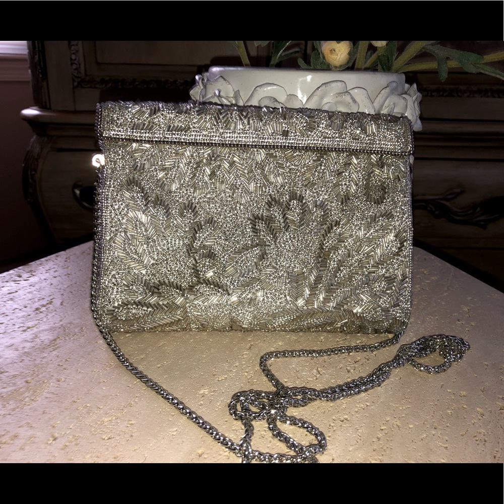 Evening clutch with strap